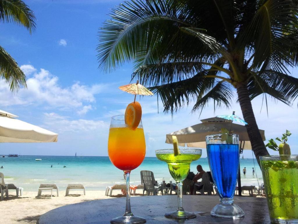Deparis Boracay Hotel 3*
